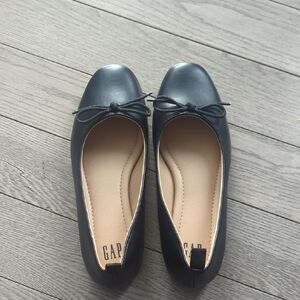 GAP Girls Black Ballet Flats - Size 6 Great Condition